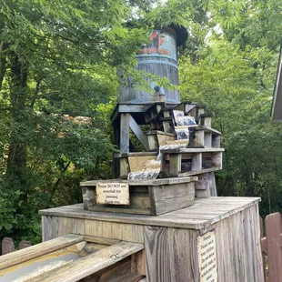 Waterfall for sifting