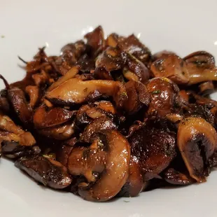 a plate of mushrooms