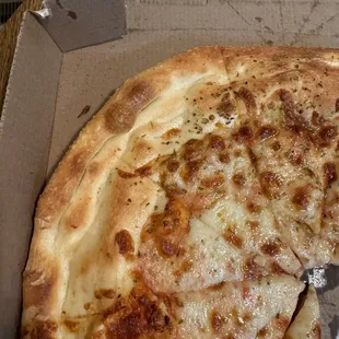 Terrible $14 cheese pizza. I've had better breadsticks!