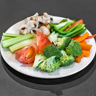 fresh crisp veggies, served with choice of homemade dipping sauce
