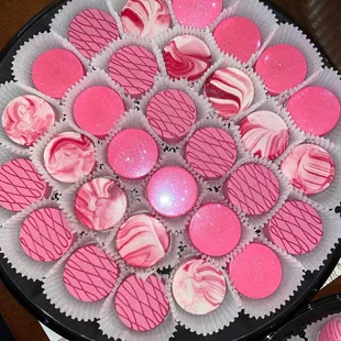 Custom order of dipped oreos