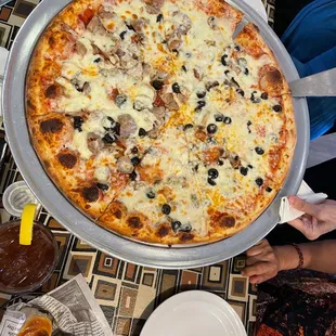 Huge 18&quot; pizza