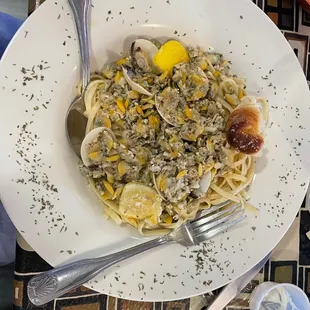Linguini and clam sauce