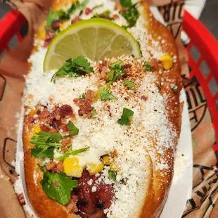 Theeee elote dog