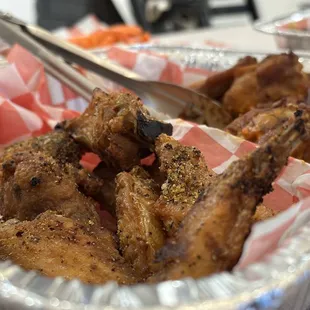 chicken wings and fried chicken, food