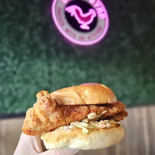 $7.95 Classic. No sauce, no taste, bad.