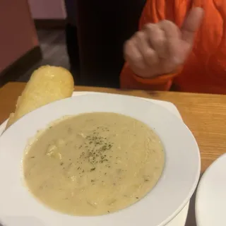 New England Clam Chowder Soup