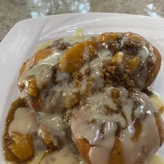 DEEP FRIED PEACH COBBLER WITH VANILLA ICE CREAM