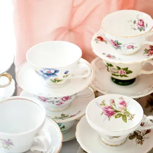 Hundreds of Teacups Available