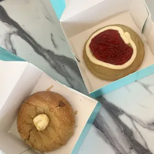 Caramel sugar cookie and raspberry cheesecake...both were fire!