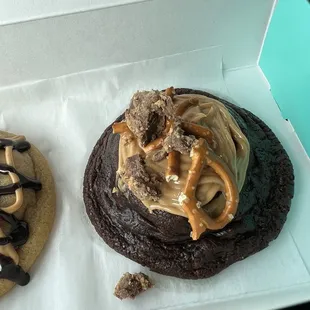 Chubby Hubby: If this was CRUMBL&apos;s you&apos;d have to argue with them about pretzel pieces