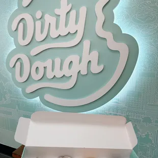 Dirty 4 Box  We got the signature flavors : Cookies and Cream |The Reverse |Berry Brave  And the weekly special :Triple Chocolate