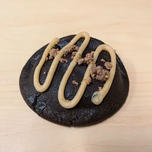 @endoedibles Instagram 08/30/24  Cup Cookie - Fudge Cookie, Peanut Butter Creme, Peanut Butter Frosting, Peanut Butter Cup