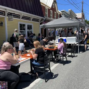 Wine and art festival