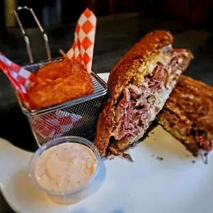 Twisted Reuben