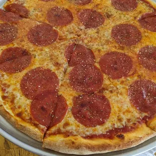 Large Pepperoni pizza