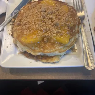 Peach Cobbler Pancakes