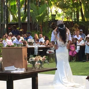 This never gets old, every couples first dance is such a blessing to witness.