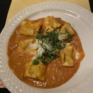 Ravioli with vodka sauce