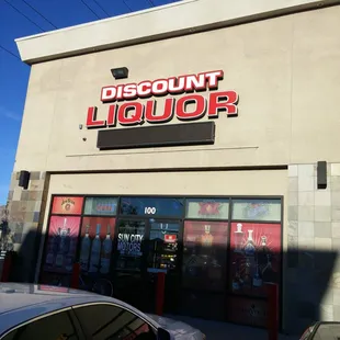 the front of a liquor store