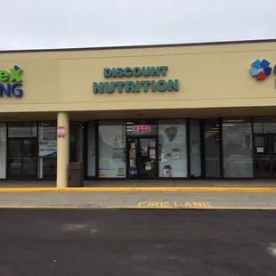 the front of a grocery store