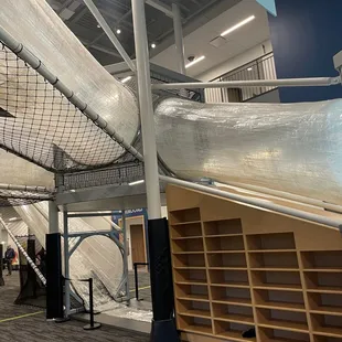 Tape tunnel/slide