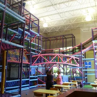 INSIDE DISCOVERY ZONE