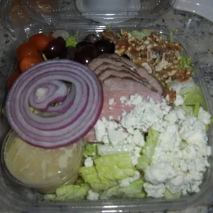 Steak and Gorgonzola Salad