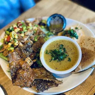 Medium Salad - Chicken Shwarma w/ 2 sides included: lentil soup, hummus