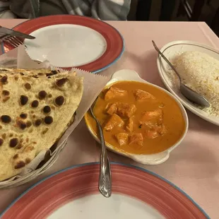 Butter chicken and Assorted Bread Basket