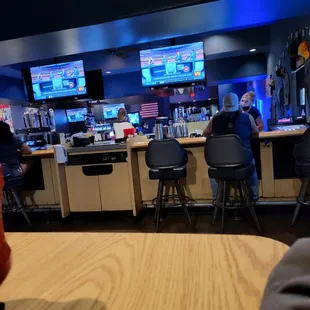 sushi and sashimi, interior
