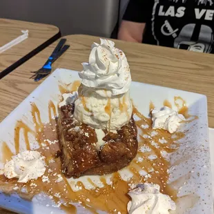 OMG! The bread pudding is to DIE for! Thanks Courtney for taking good care of us, we will be back again and again!
