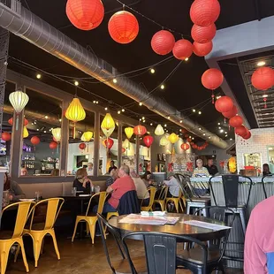 the interior of a chinese restaurant