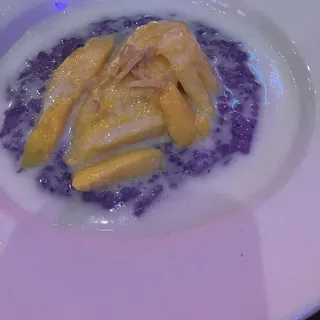 Ube Sticky Rice w/Mango