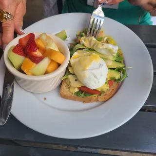 AVOCADO BENEDICT