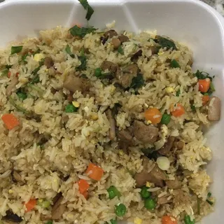 #33 CHICKEN FRIED RICE - COM CHIEN GA