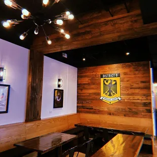 he interior of a pub