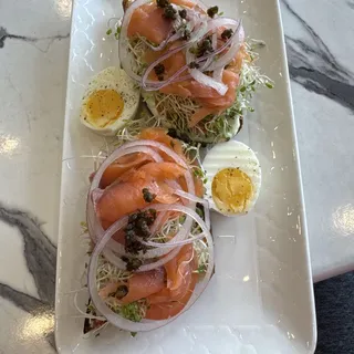 Smoked Salmon Toast