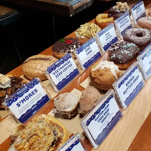 donuts, dough desserts, food