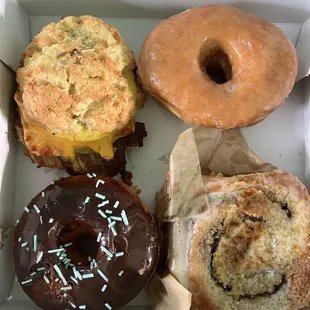 food, dough desserts, donuts