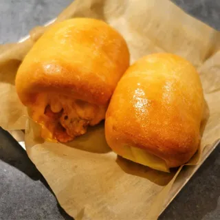 Cherrywood smoked bacon,Scrambled egg and american cheese