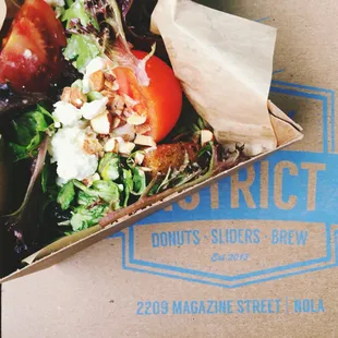 Lemongrass tofu slider &amp; salad