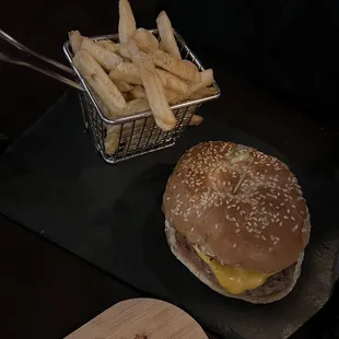 District burger