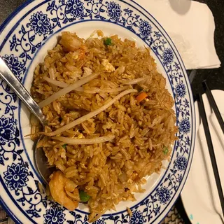 Fresh Pineapple Shrimp Fried Rice