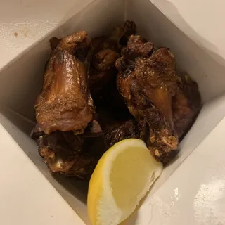 Golden Chicken Wings (8 Pcs)