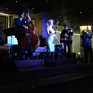 Fleur Seule plays Swing Era hits and Jazz standards that will transport you to the 1930s and 1940s, Wednesday nights, District M