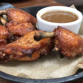 Crispy Spiced Chicken Wings**
