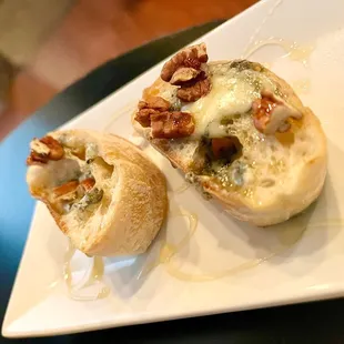 Gorgonzola honey crostini - a great quick appetizer to start off your night.