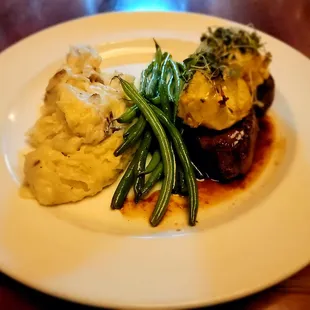 Twin Filet Medallions with Crab Cakes
