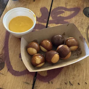 Pretzel Bites